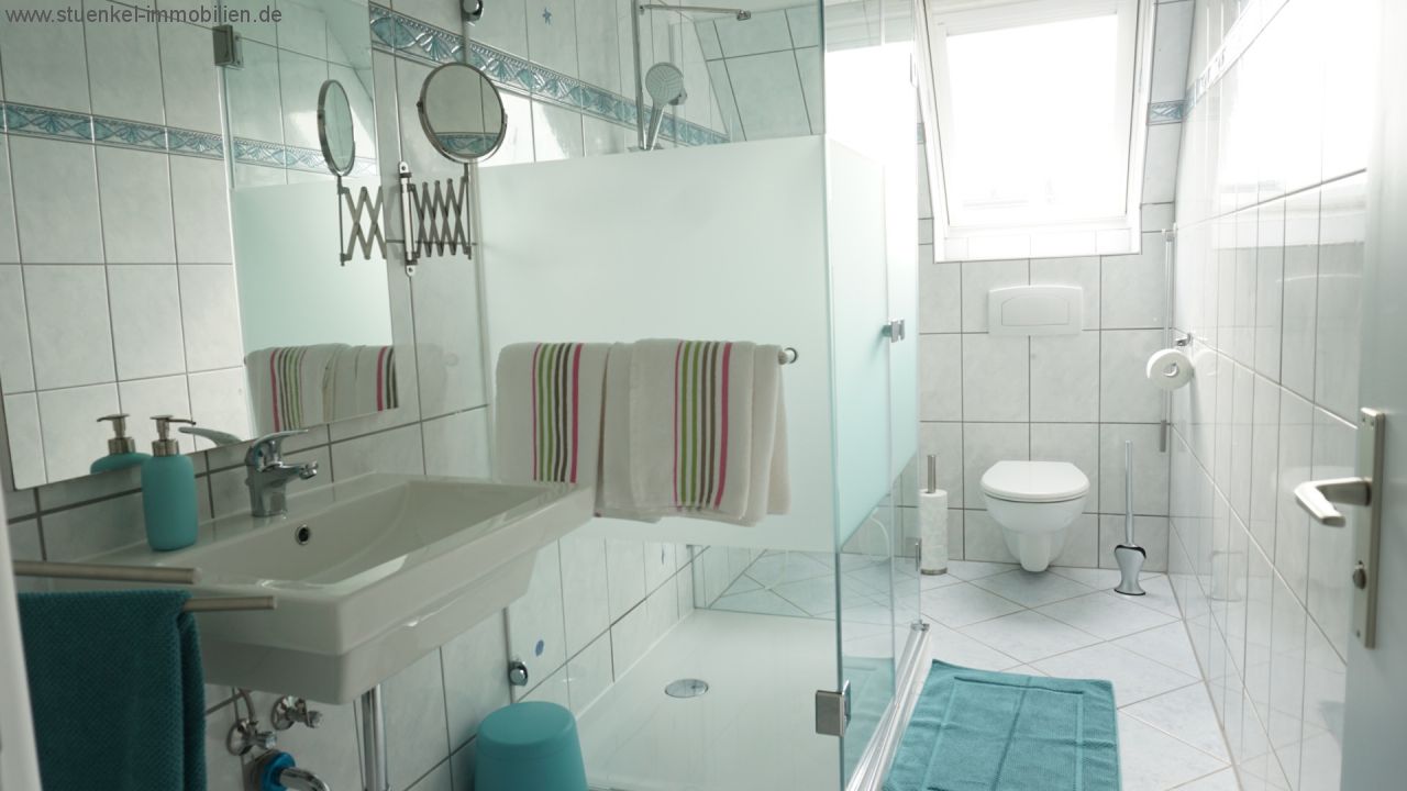 Mieten auf Zeit Voll-Möblierte Whg für max. 4 Personen