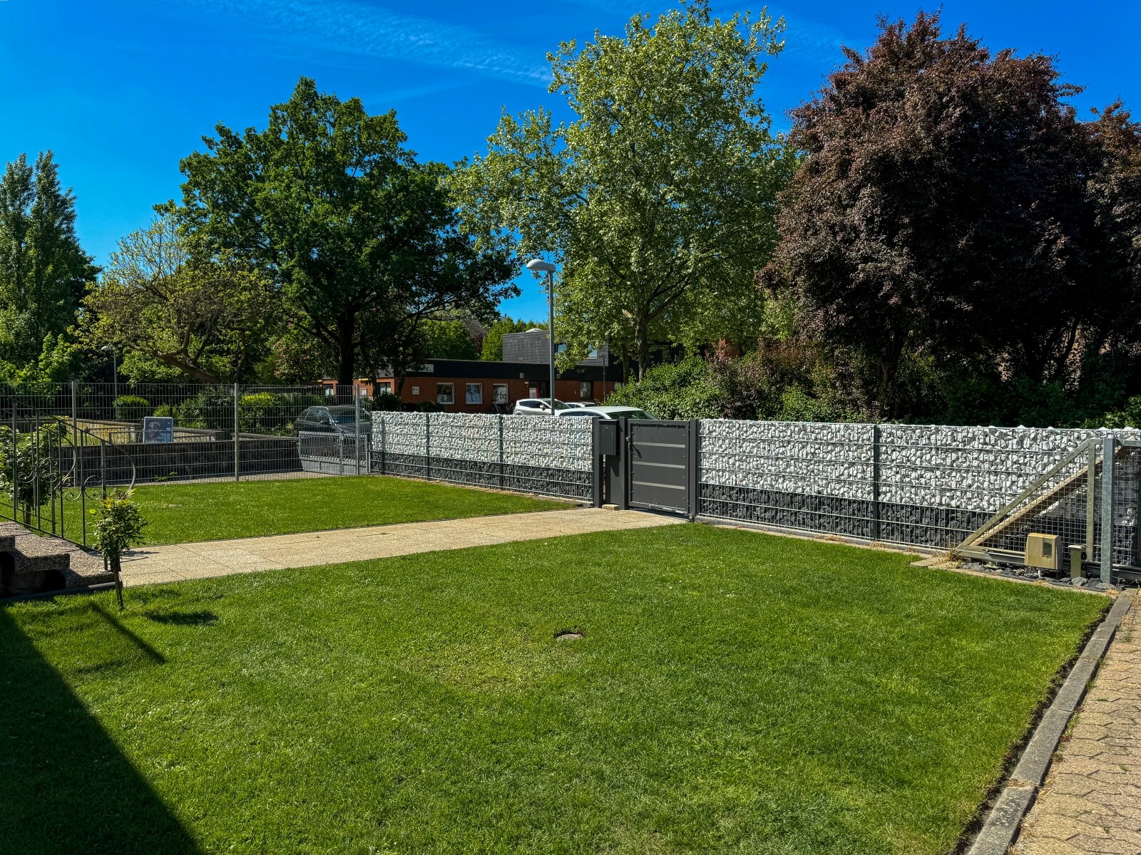 Modernisiertes EFH mit effizienter PV-Anlage – Heizung kaum benötigt