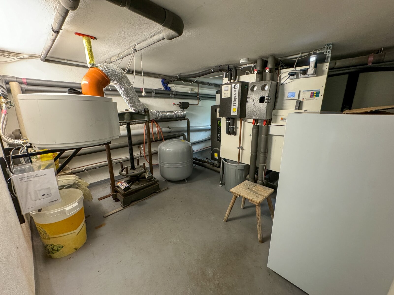 Modernisiertes EFH mit effizienter PV-Anlage – Heizung kaum benötigt