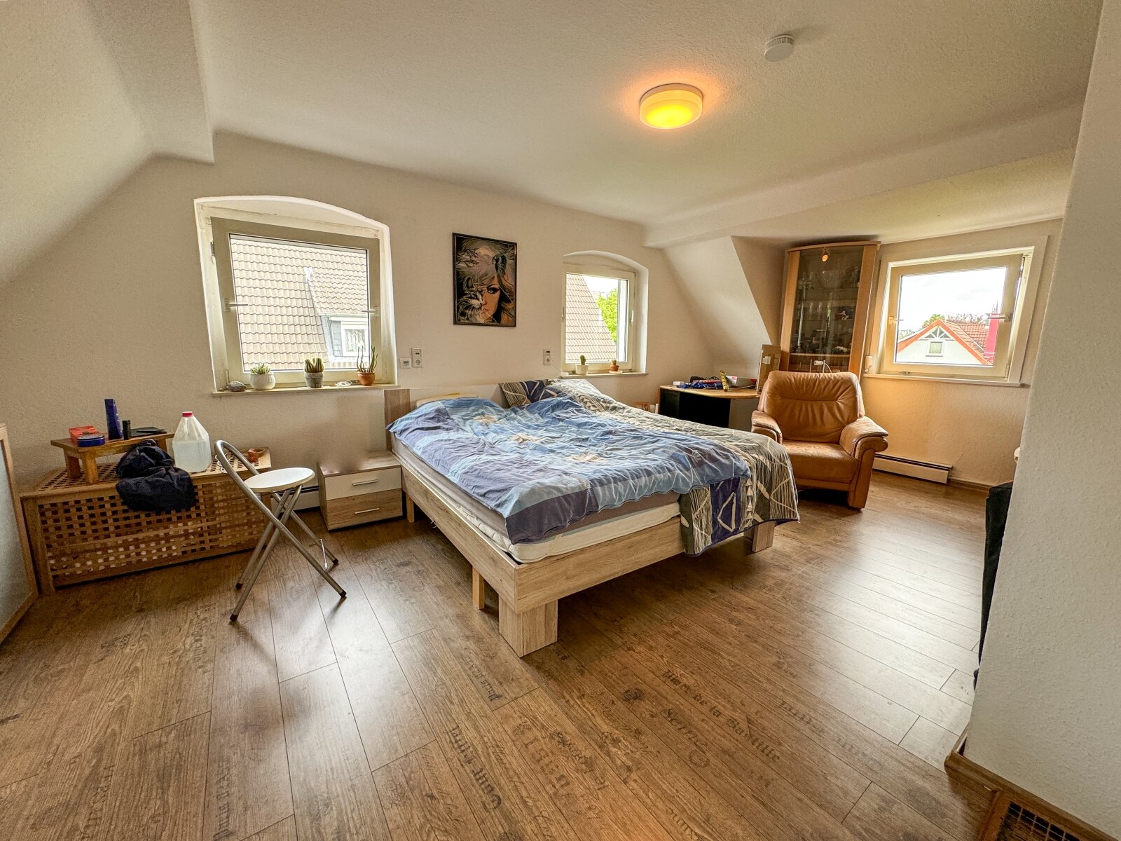 Modernisiertes EFH mit effizienter PV-Anlage – Heizung kaum benötigt