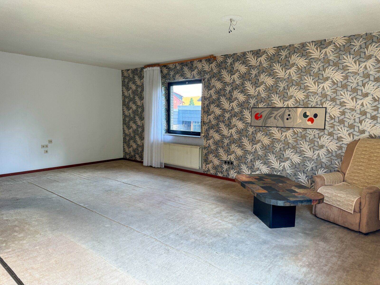 Vollkeller, Doppelgarage & Ausbaureserve: EFH in ruhiger Lage