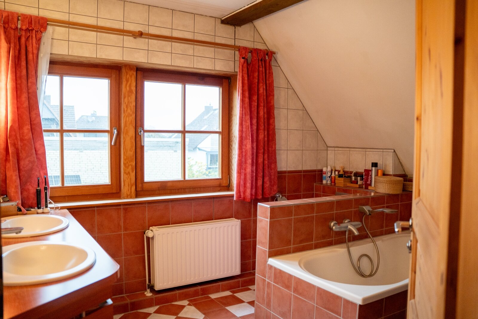 Fachwerktraum in Sackgassenlage – EFH mit Garage in Frielingen