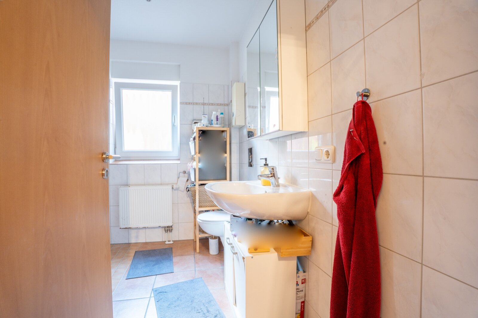Vermietete 2-Zimmer-Eigentumswohnung mit Balkon, Aufzug & barrierearmem Wohnkomfort