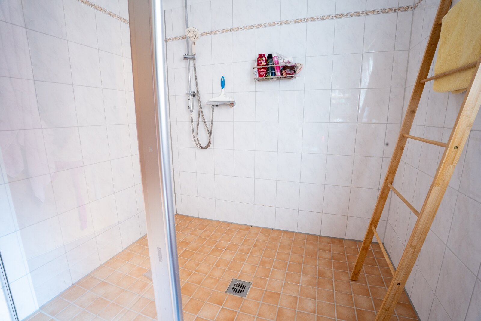 Vermietete 2-Zimmer-Eigentumswohnung mit Balkon, Aufzug & barrierearmem Wohnkomfort