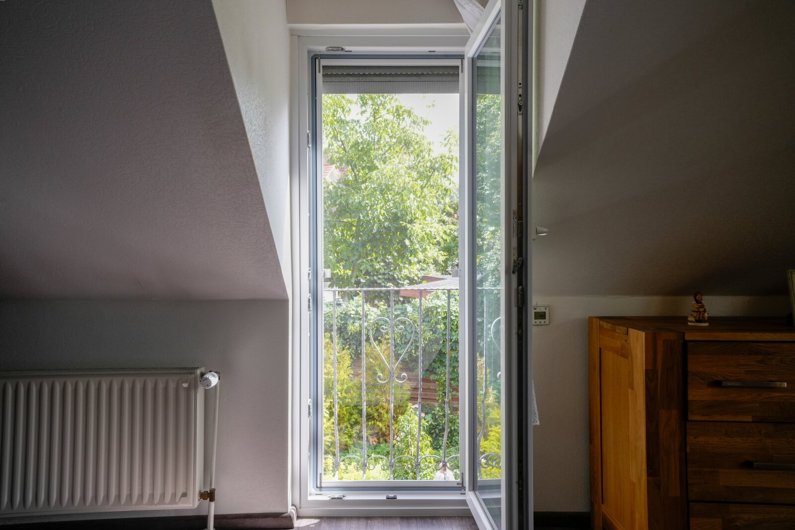 Ihr neues Zuhause in Lauenau – Reihenendhaus mit Vollkeller, Terrasse & Carport