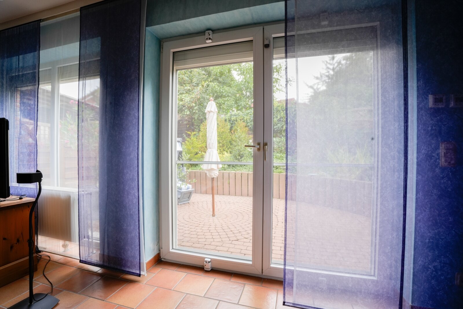 Ihr neues Zuhause in Lauenau – Reihenendhaus mit Vollkeller, Terrasse & Carport