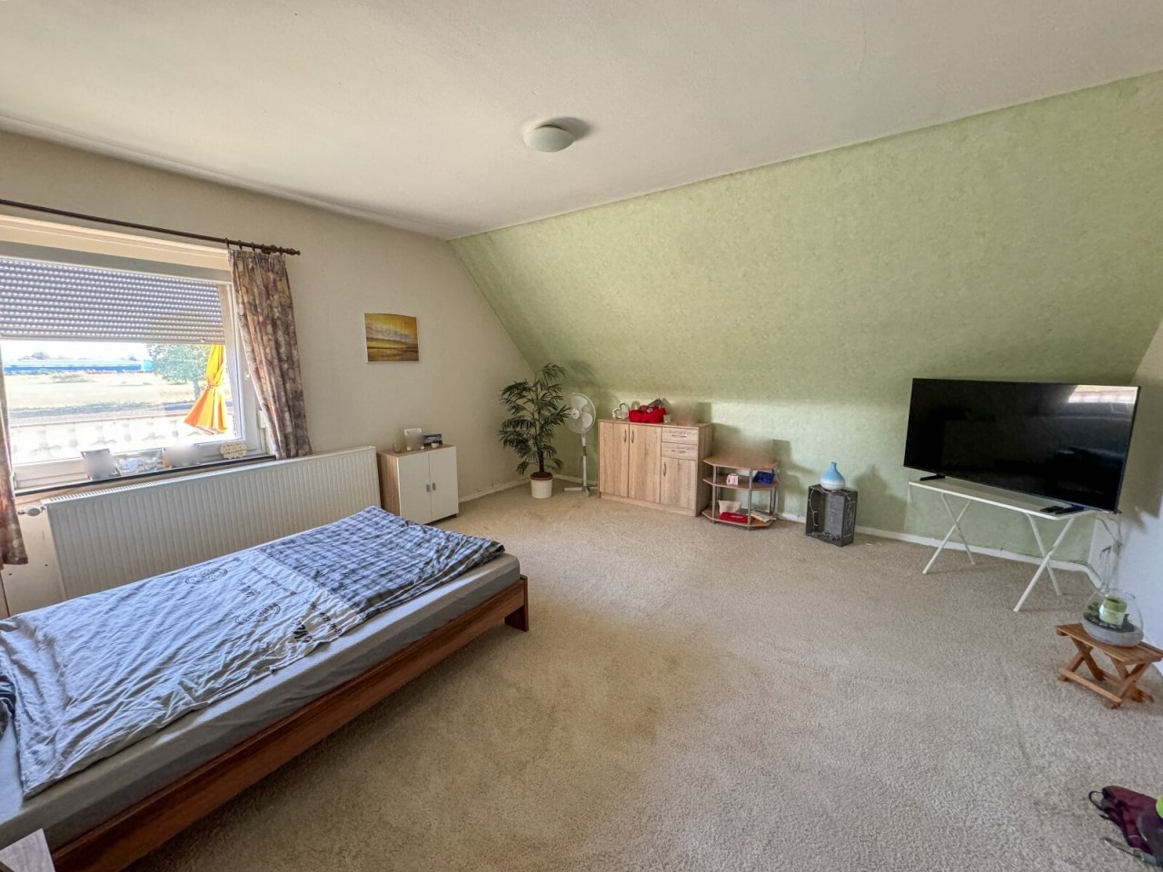 OG: Schlafzimmer OG: Schlafzimmer