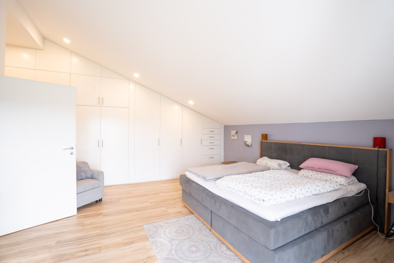OG: Schlafzimmer OG: Schlafzimmer