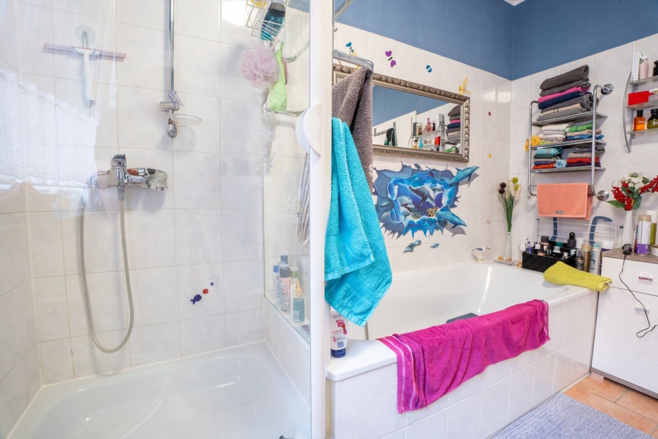Wanne und Dusche Wanne und Dusche