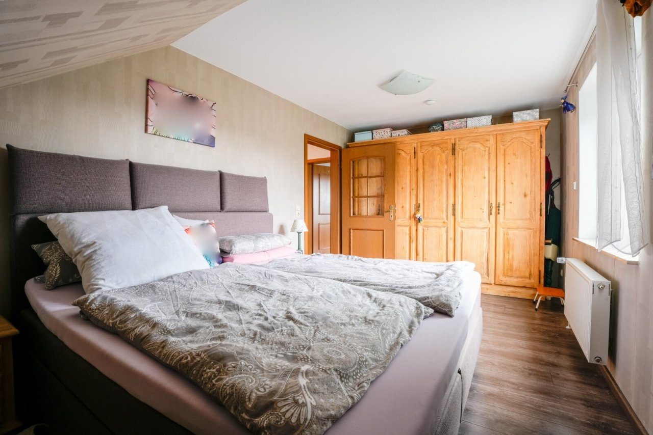 OG: Schlafzimmer OG: Schlafzimmer