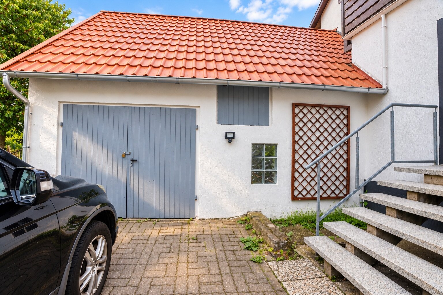 Garage mit Dachboden Garage mit Dachboden