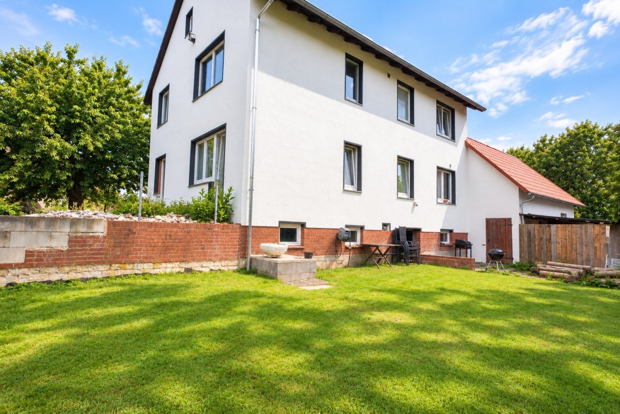 Haus 2: Gebäuderückseite Haus 2: Gebäuderückseite