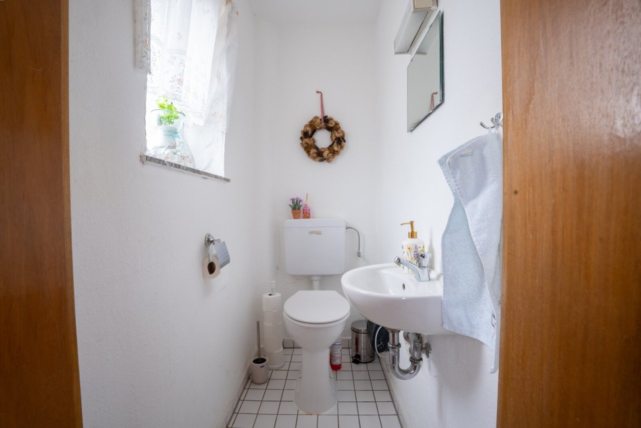 WC WC